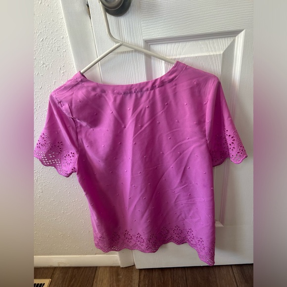 *Simply Styled Woman’s Top - Picture 2 of 8